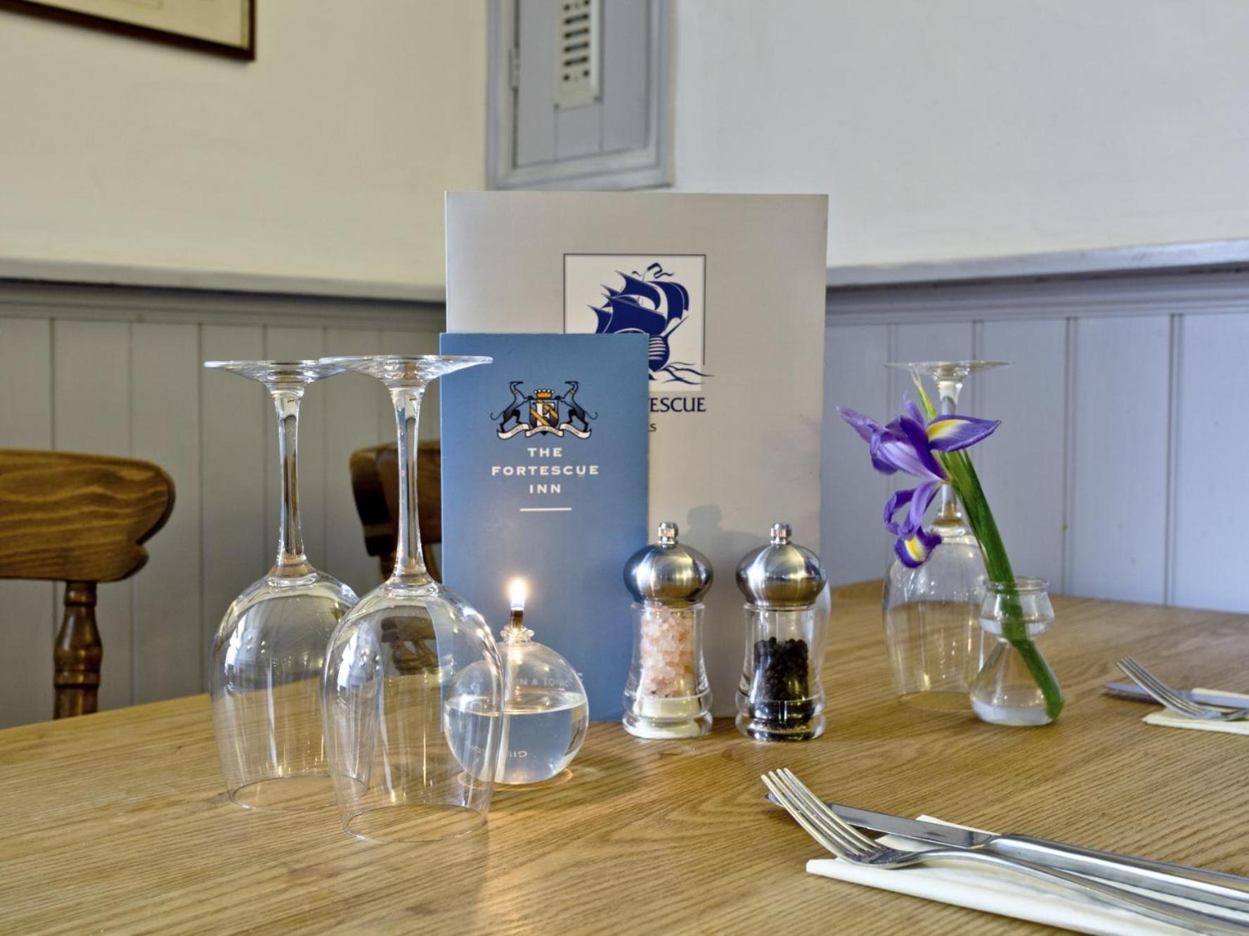 The Fortescue Inn ซัลคอมบ์ ภายนอก รูปภาพ